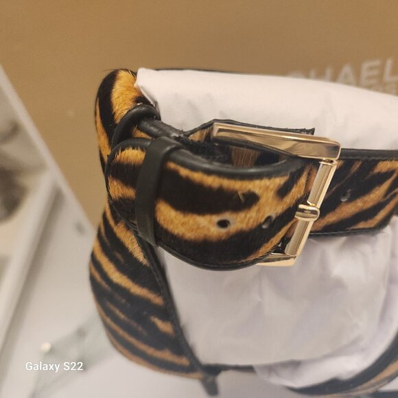 Michael Kors. "Amal" Heeled Sandals. NIB. Size 6.5 - Picture 3 of 11